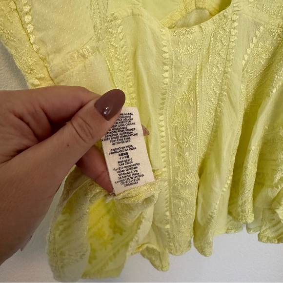 Free People Twist And Shell Embroidered Top Pale Yellow Tie Open Back Size Large - Picture 10 of 10